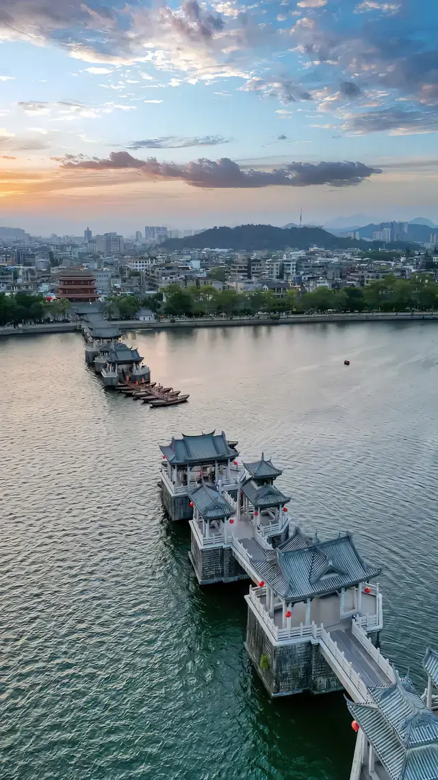 China's Most Magical Ancient Bridge: Burning Bridges