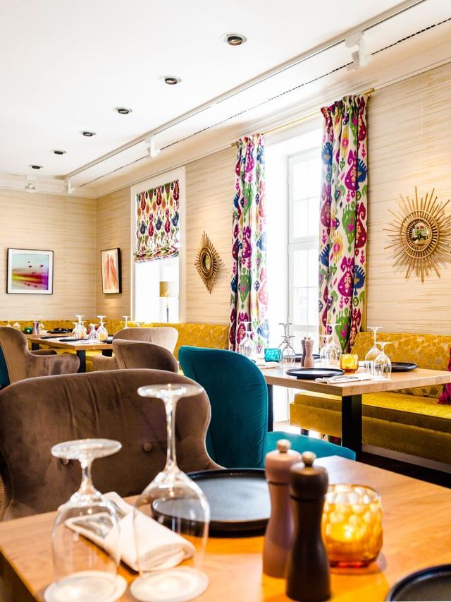 🌟🛏️ Westerland's Finest Stays: Hotel Stadt Hamburg 🌊