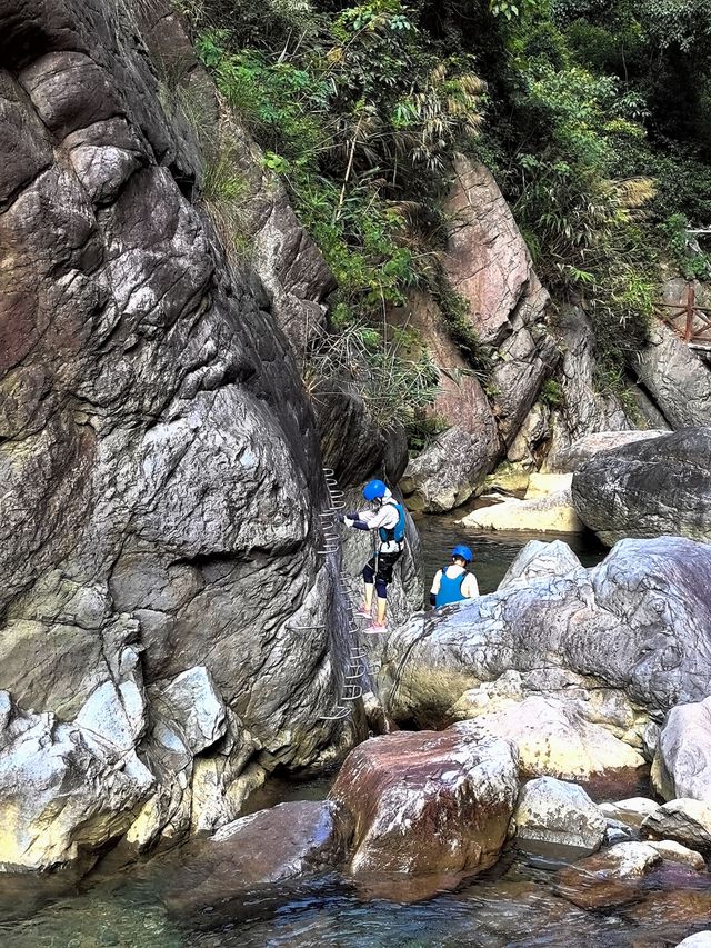 廣東周邊遊|清遠玄真漂流一日遊