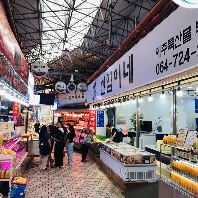 Dongmun Traditional Market, Jeju Island 