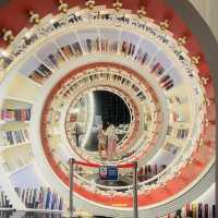 🌀 Spiral Bookstore in Shenzhen 📚 Most beautiful bookshop!