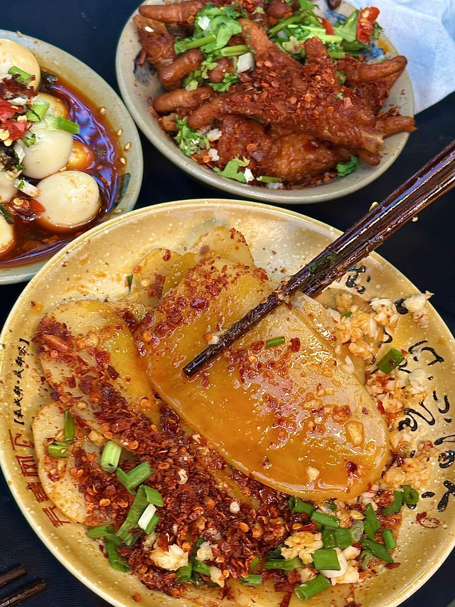 成都！！！老一輩吃了十年的非遺冒菜！！！。