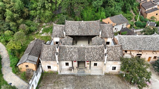 廣西富川深坡村璣公祠。