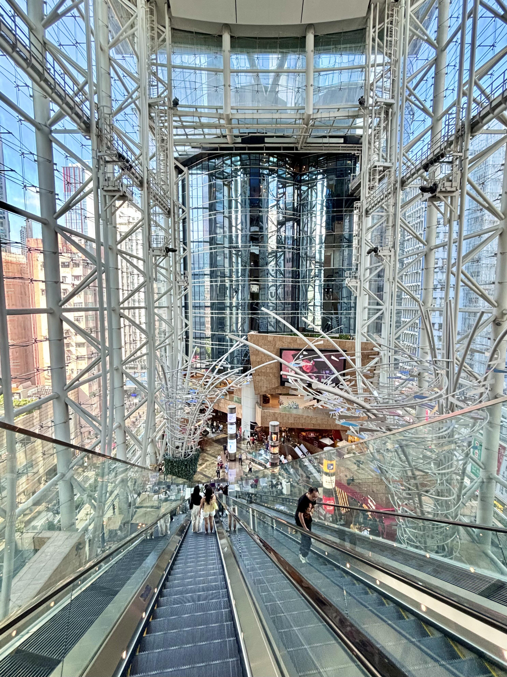 ランガムLANGHAMクリスタルガラス.アートボールとワイングラスイギリス