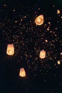如果錯過了今年的天燈節，明年請一定要來。