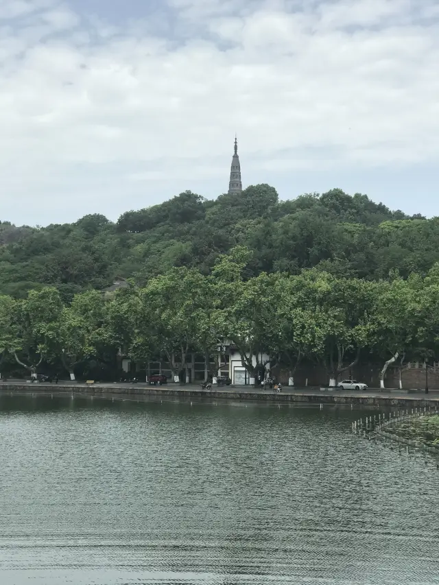 杭州西湖南山路，人文自然全覆蓋