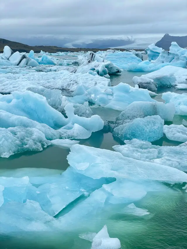 A trip to Iceland that you'll fall in love with again and again, it's so chill!