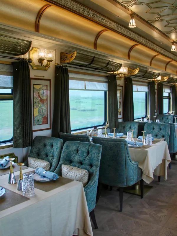 絲路夢享號：這才是國內列車天花板❗️南疆環線6日發車🚂