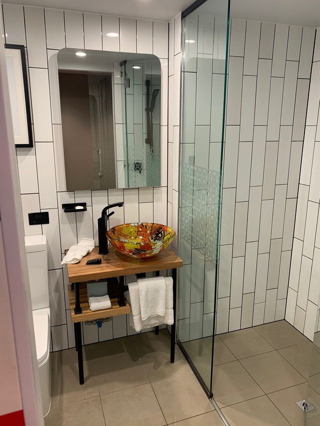 康斯坦斯酒店|潮流街頭藝術酒店