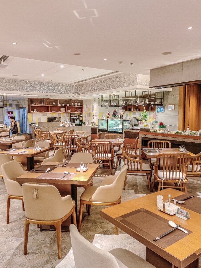 深鐵君璞酒店星璞餐廳 | 週末自助餐盛宴
