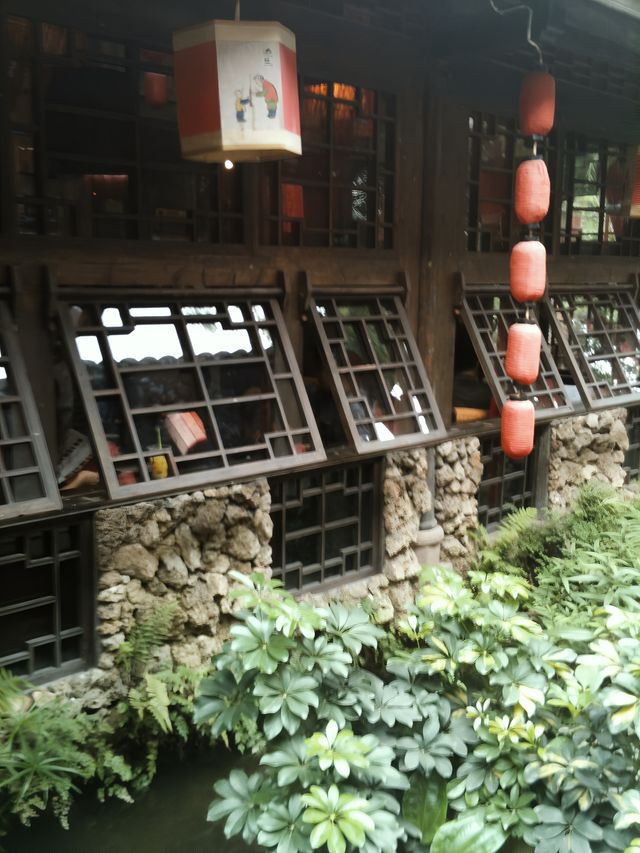 成都兩日遊攻略｜看熊貓逛街品小吃