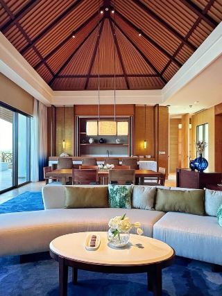 Explore Ras Al Khaimah: An Eco-Luxury Journey at the Anantara Resort!