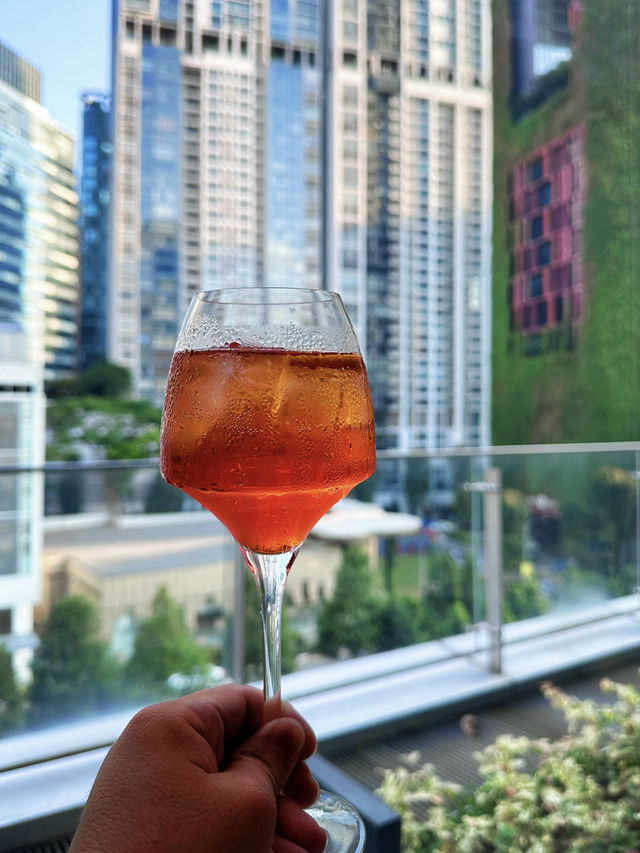 新加坡市中心這家索菲特位置好棒～週末早午餐更是超美味！