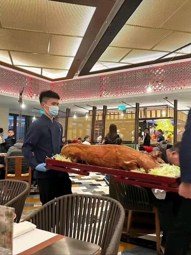 澳門海鮮控必衝！上葡京自助山奢華晚餐盛宴 