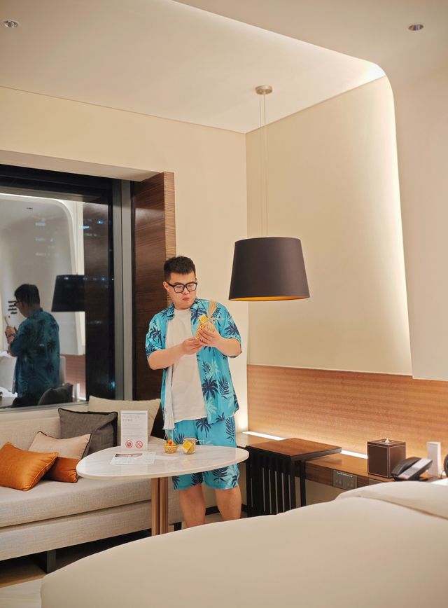 曼谷艾美酒店，邊個可以抗拒咁多得意小狗呢