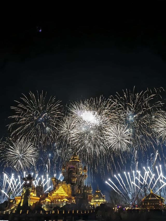 【四週年狂歡！汪東城空降淮安西遊樂園開啟奇幻盛宴】