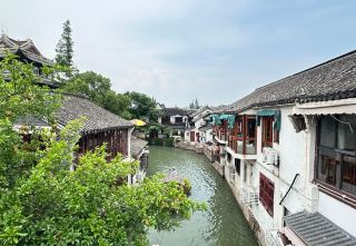 This ancient town in the Jiangsu-Zhejiang-Shanghai area is truly perfect for a family trip!