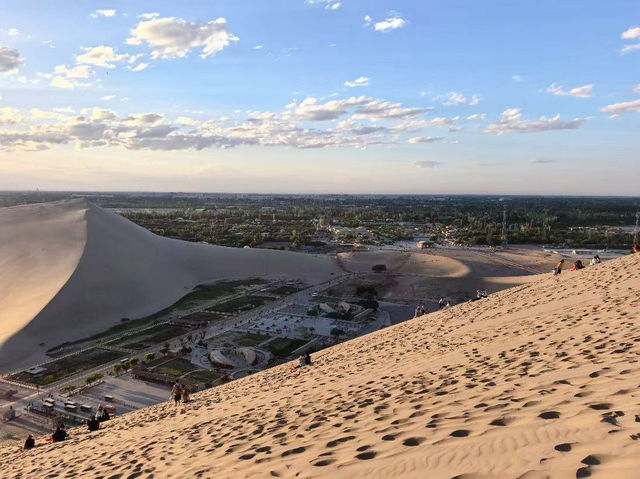 沙海明眸·千年遺韻——月牙泉及月牙泉小鎮深度遊覽攻略 沙海明眸·千年遺韻——月牙泉及月牙泉小鎮深度遊覽攻略