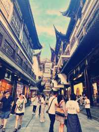Yu Garden Shanghai - a Taste of China 