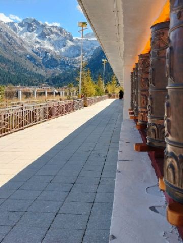 雪峰與靈性之路：藏文化揭密