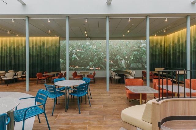 巴塞隆拿|加泰隆尼亞酒店，一次別樣體驗   地址：Plaza Espana 6-8, 巴塞隆拿 