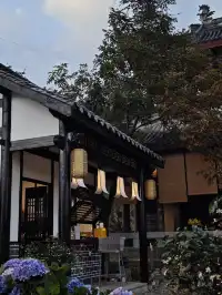江油禪林寺|藏在寺廟裡的咖啡屋