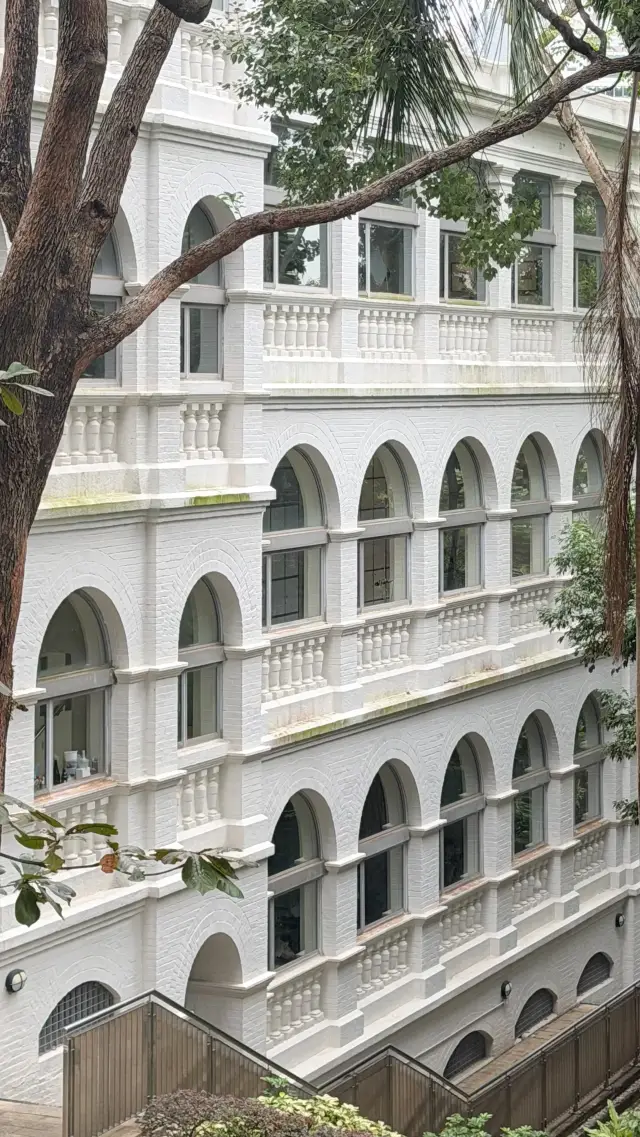 答應我，不要錯過這座香港最浪漫的階梯