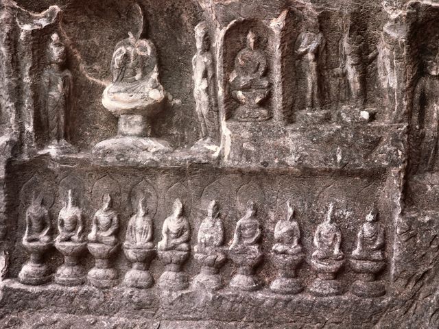 中國四大石窟之首——龍門石窟 中國四大石窟之首——龍門石窟