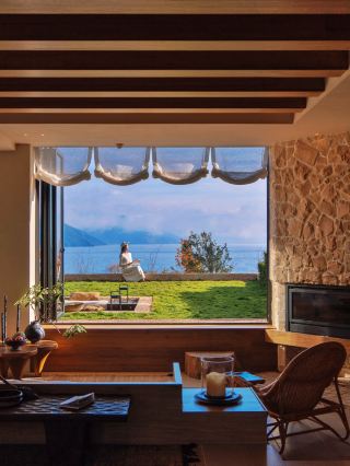 No regrets 🫡 This is the best value spent on Lugu Lake flowers………