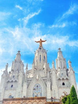 Barcelona Private Car One-Day Tour｜Relaxed and Comfortable In-Depth Exploration