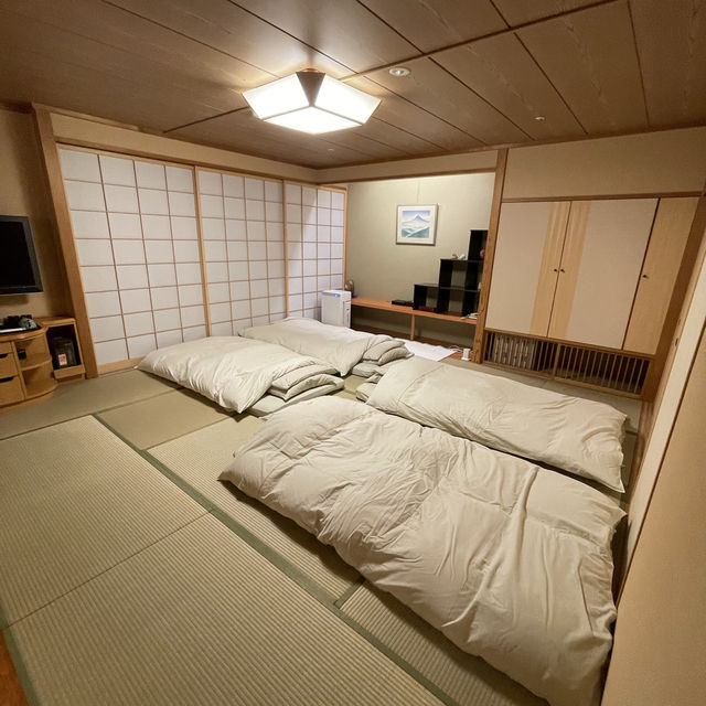 自己房浸住温泉睇富士山 - 鐘山苑酒店