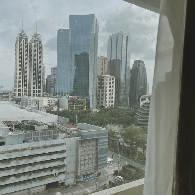 Urban Oasis at EDSA Shangrila Mandaluyong 