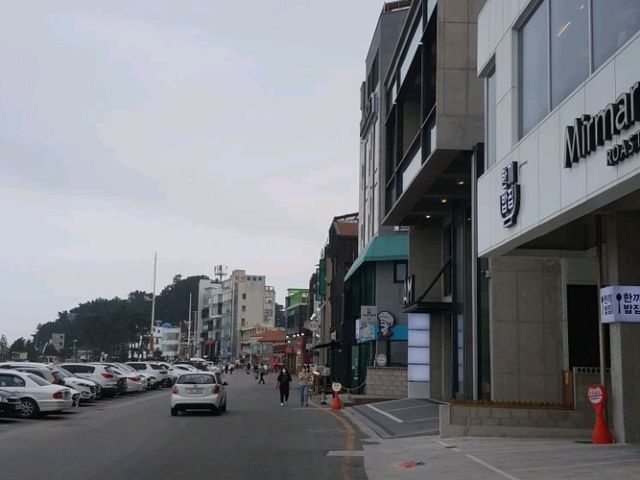 Anmok Beach, the style in Gangneung