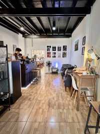 กาแฟเข้มข้น ที่ MEJAI JEWELRY STUDIO เมืองจันท์