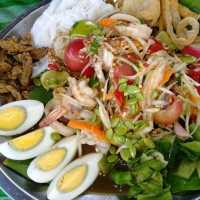 ครกใหญ่ กำไรทอง ส้มตำแซ่บยืนหนึ่ง