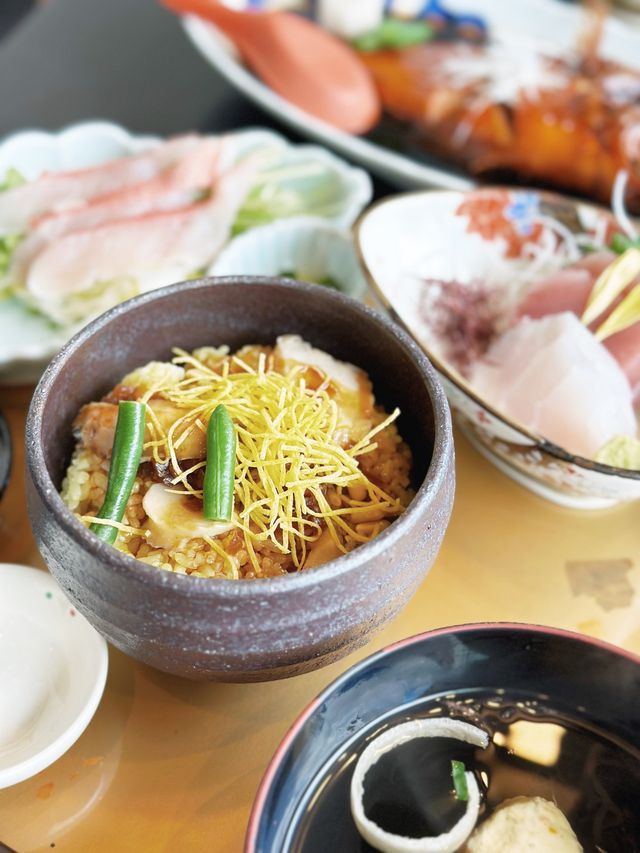 伊豆急下田駅近くで、魚介ランチ
