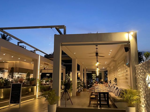 Melia Phuket Mai Khao, why are you so pretty?