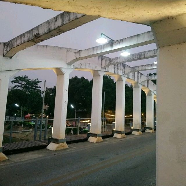 สะพานรัษฎาภิเศก  แลนด์มาร์คเมืองลำปาง