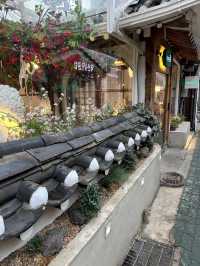 Explore this old hanok village in Seoul!