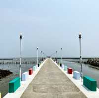 จุดชมวิวชายทะเลกาหลง สะพานสีรุ้ง