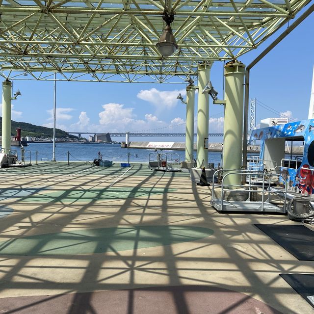 淡路島！ジェノバライン約13分の船旅！絶景明石大橋と岩屋港の紹介
