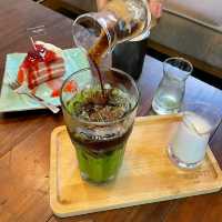 LaMaLaos Cafe 