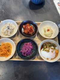 表参道 薬膳と濃厚参鶏湯 shiari samgyetang