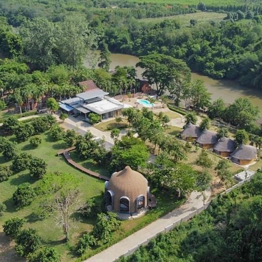 Binlha Raft Resort Kanchanaburi  Binlha Raft Resort Kanchanaburi