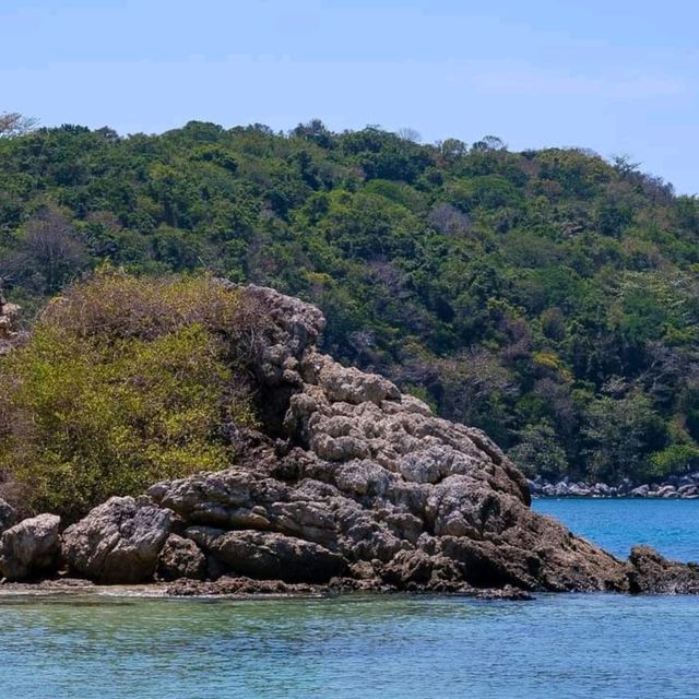 หาดยะนุ้ย Yanui Beach Phuket