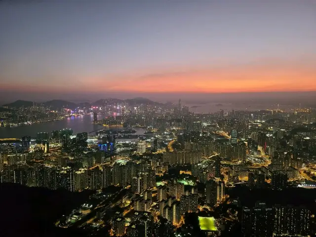 【絕世夜景🌆~飛鵝山⛰️】