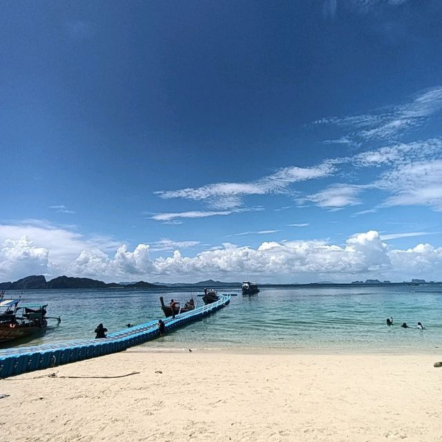 หาดหยงหลิง เกาะกระดาน ุถ้ามรกต