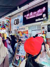 A short alley packed with souvenir shops 