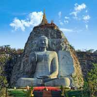 วัดเขาทำเทียม พระพุทธรูปแกะสลัก ใหญ่ที่สุดในโลก