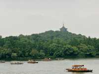 Xi Hu Lake - กลางสายฝน 